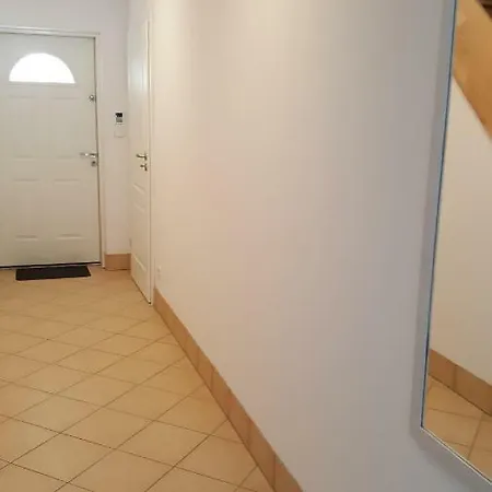 Apartament Rodzinny Z Ogrodem - Blizej Zdroju Polanica-Zdrój Eksteriør bilde