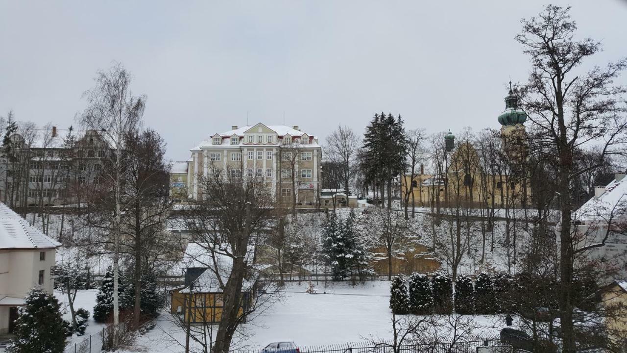 Rodzinny Z Ogrodem - Blizej Zdroju Holiday home Polanica-Zdroj