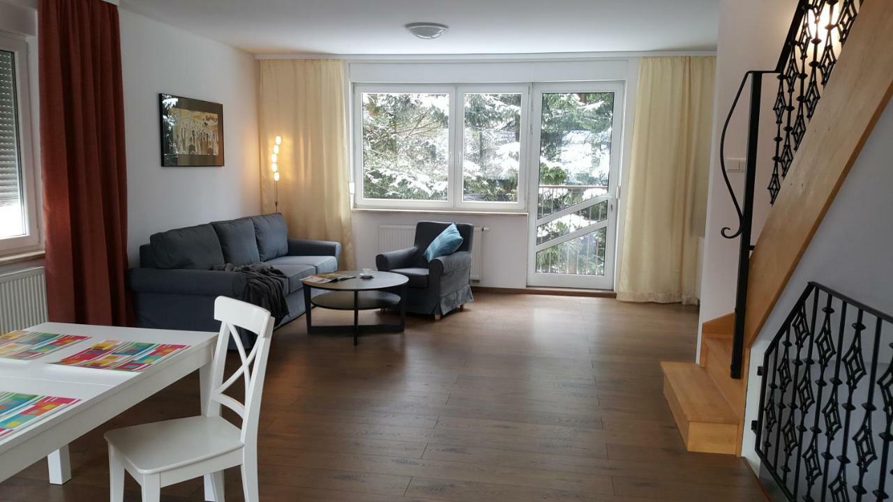 Holiday home Rodzinny Z Ogrodem - Blizej Zdroju